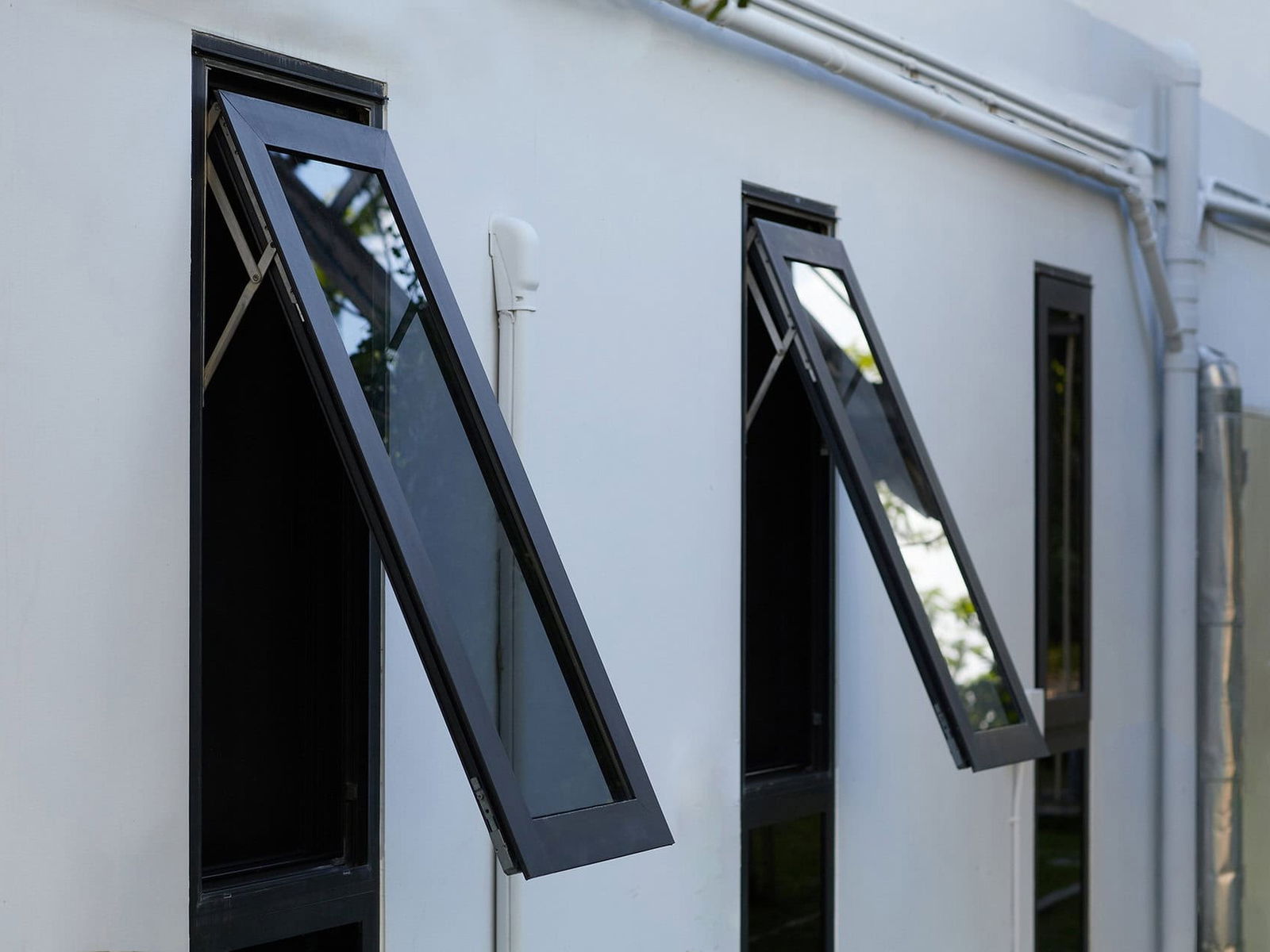 Why you should replace windows and doors with aluminium.